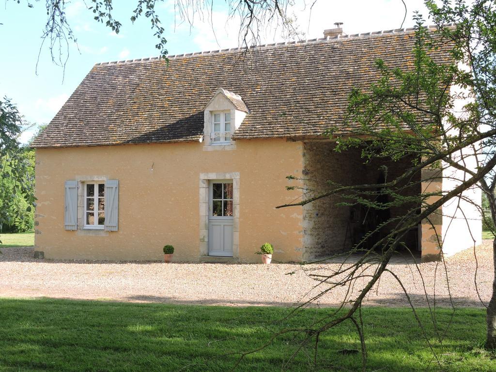 Gite De La Hertaudiere Montbizot Екстериор снимка